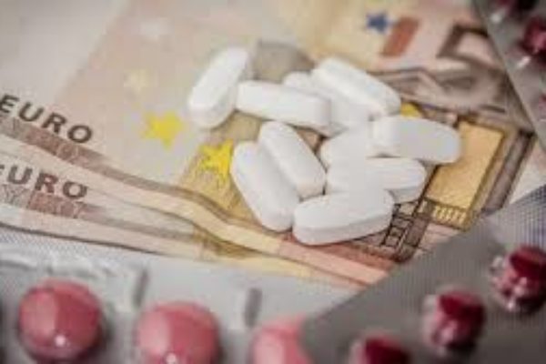 Epatite C, le cure devono essere garantite a tutti