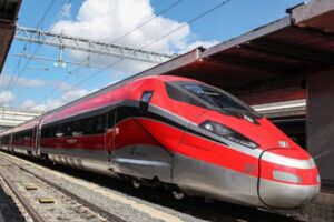 Soppressione Frecciarossa, l’ennesimo affondo di Trenitalia verso il territorio